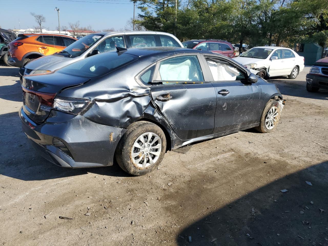 2023 KIA FORTE LX VIN:3KPF24AD5PE573300