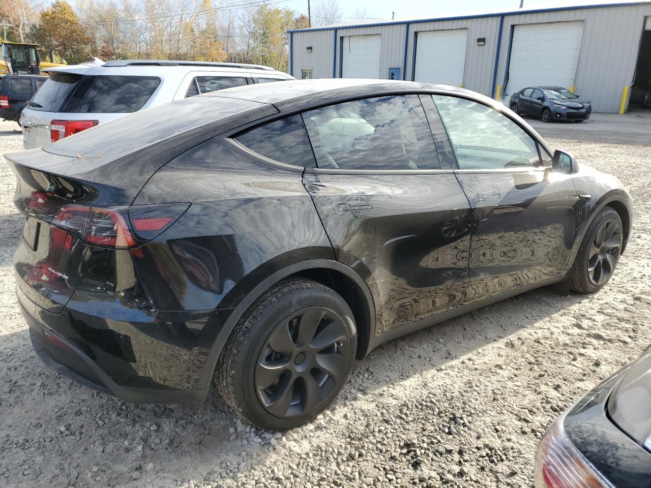 2023 TESLA MODEL Y  VIN:7SAYGDEE2PF859177