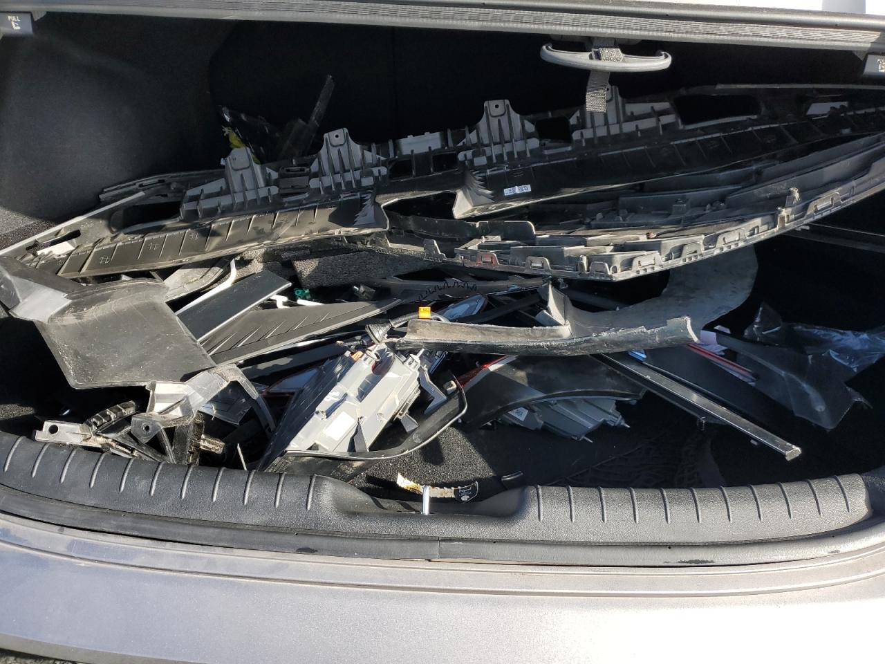 2022 HYUNDAI ELANTRA SEL VIN:KMHLN4AG7NU299175