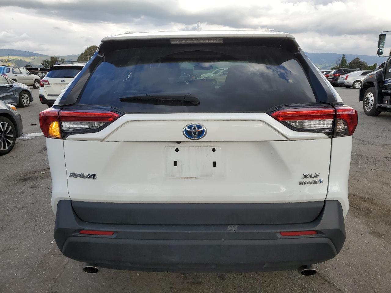 2022 TOYOTA RAV4 XLE VIN:2T3RWRFV2NW138090