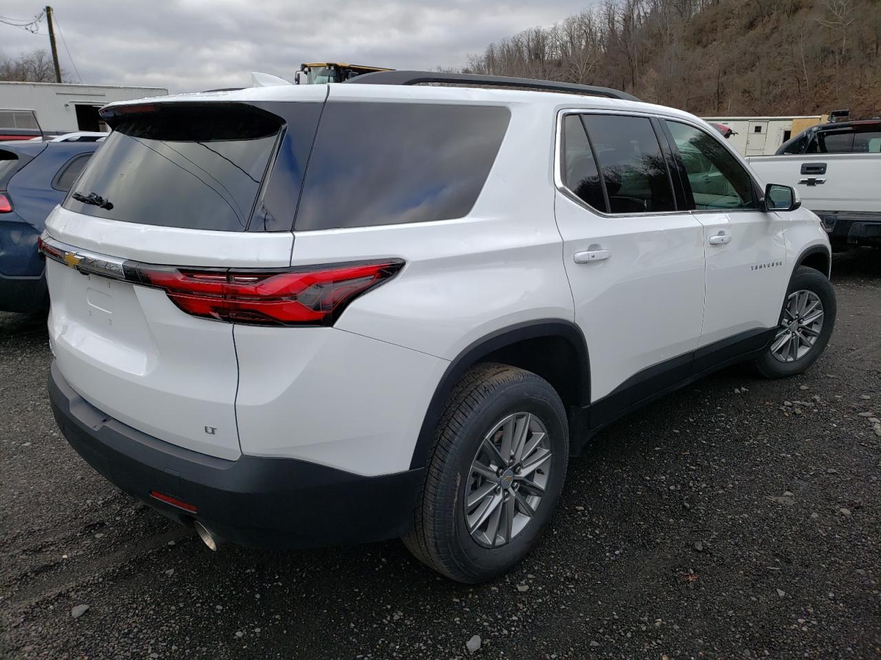 2023 CHEVROLET TRAVERSE LT VIN:1GNEVHKW3PJ172042