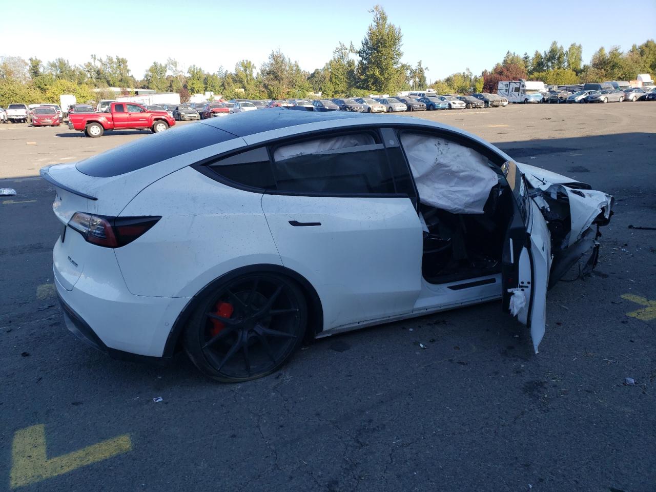 2022 TESLA MODEL Y  VIN:7SAYGDEFXNF461494