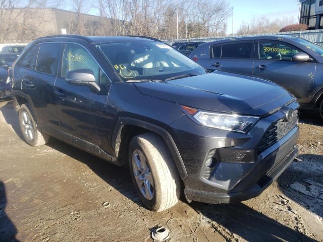 2021 TOYOTA RAV4 XLE VIN: JTMW1RFV1MD065128