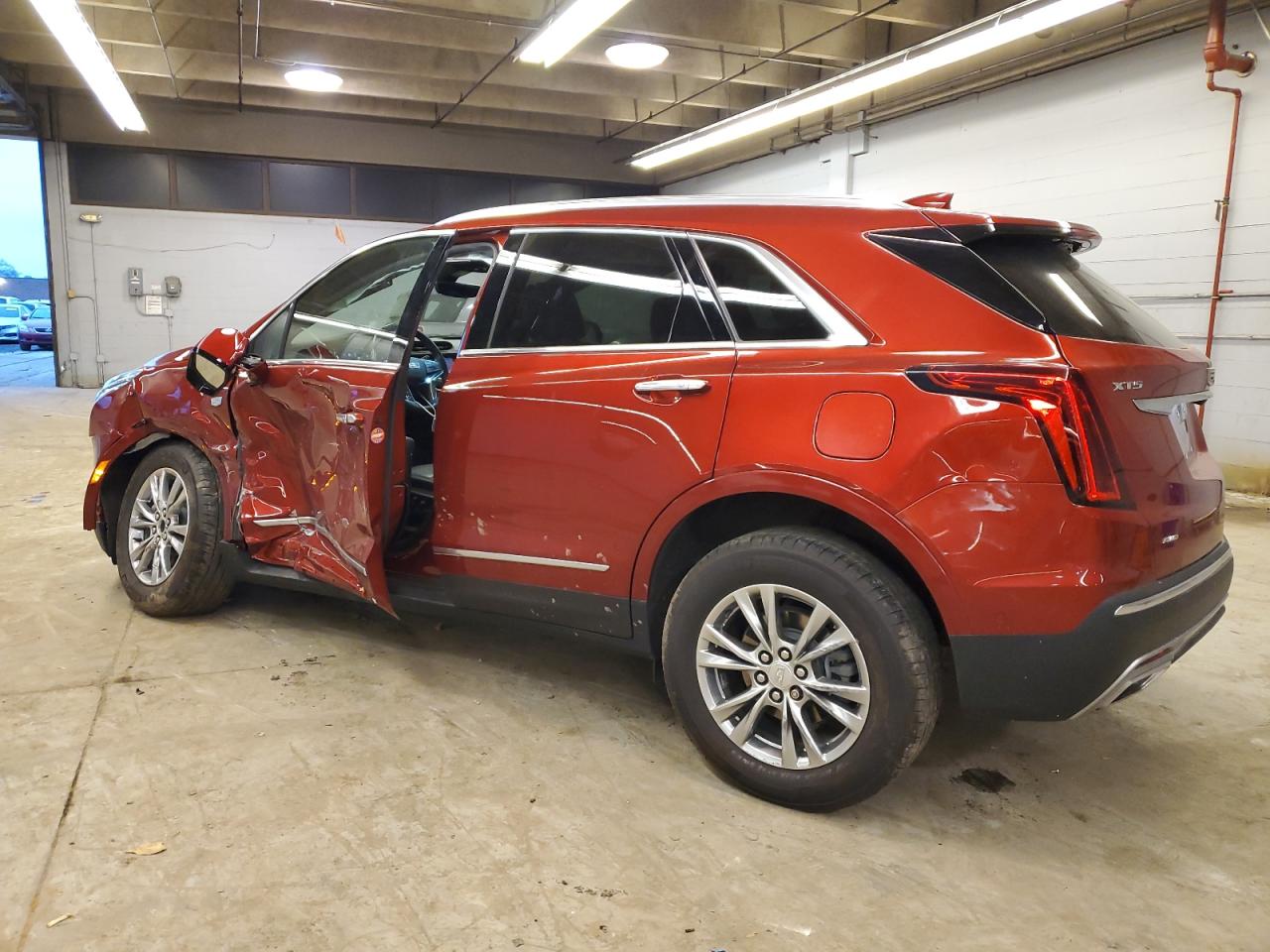 2022 CADILLAC XT5 PREMIUM LUXURY VIN:1GYKNDRS7NZ111079