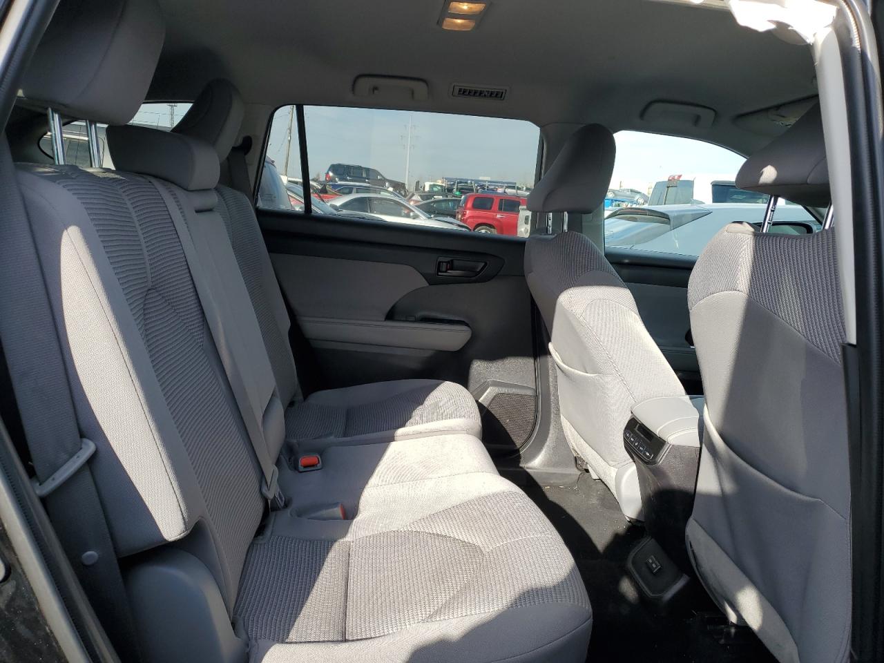 2022 TOYOTA HIGHLANDER L VIN:5TDBZRBH1NS576156