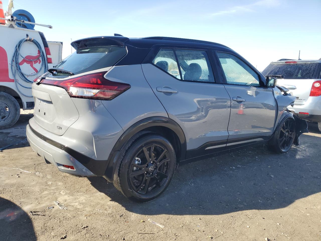 2023 NISSAN KICKS SR VIN:3N1CP5DV3PL492423