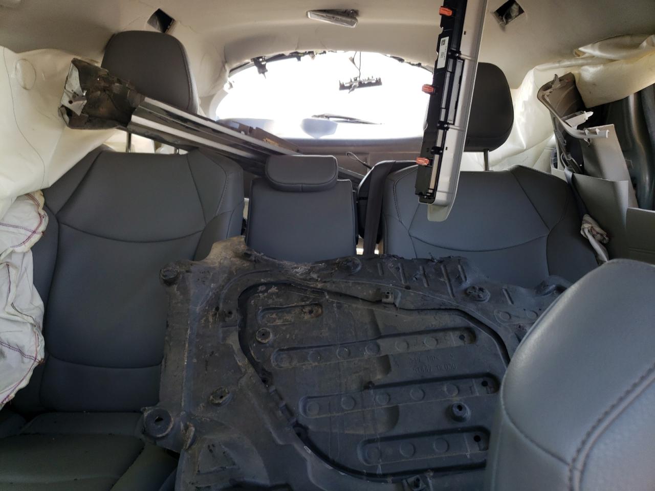 2022 TOYOTA SIENNA XLE VIN:5TDJRKEC7NS088977