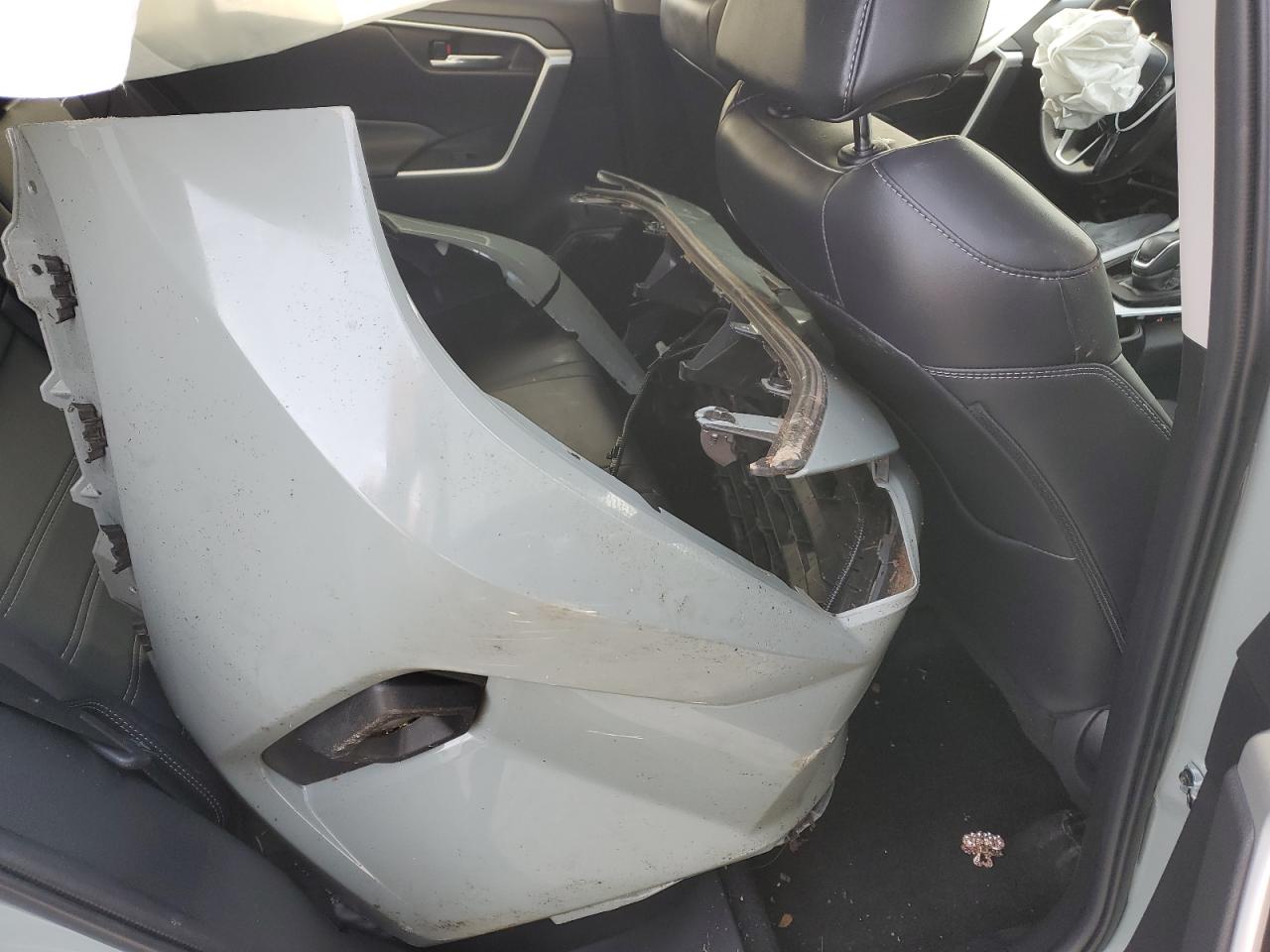 2022 TOYOTA RAV4 XLE PREMIUM VIN:2T3A1RFV4NW323608