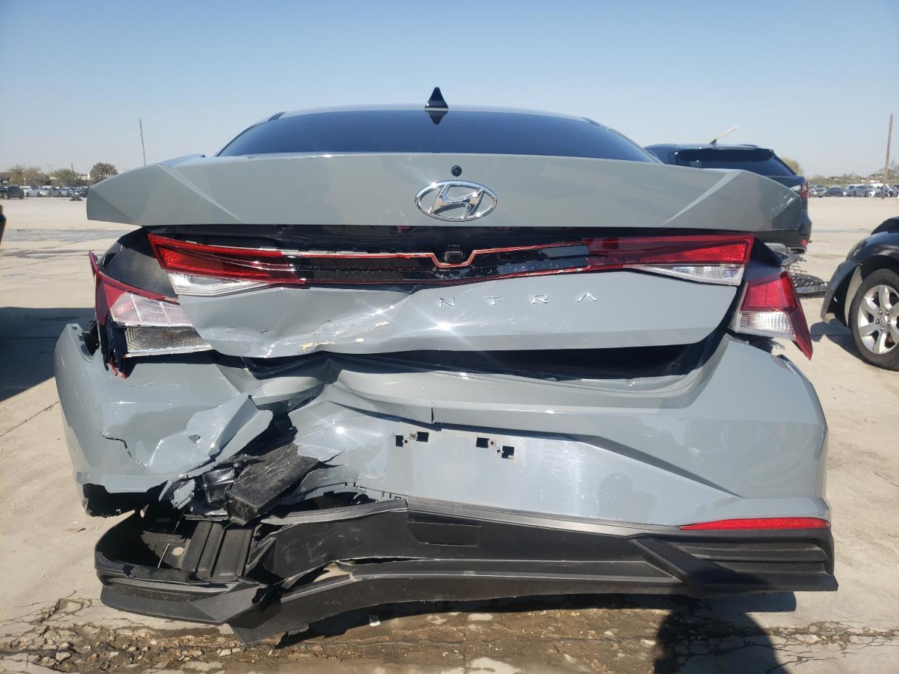 2022 HYUNDAI ELANTRA SEL VIN:KMHLS4AG5NU318430