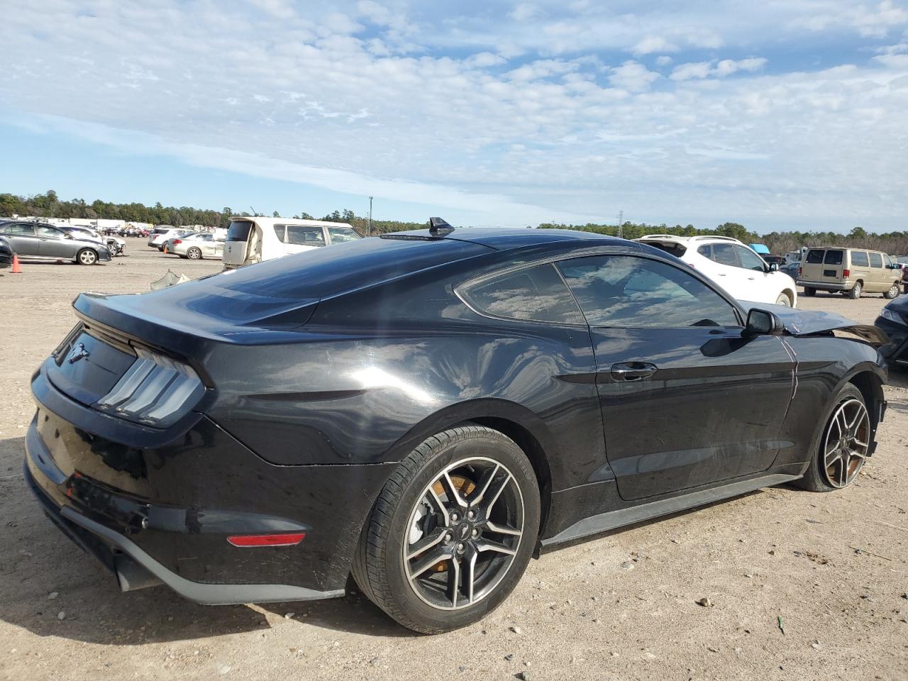 2022 FORD MUSTANG  VIN:1FA6P8TH7N5109870