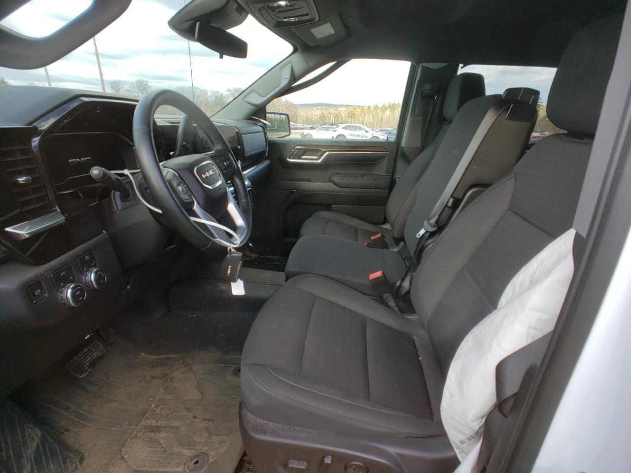 2023 GMC SIERRA K1500 SLE VIN:3GTUUBED9PG132855