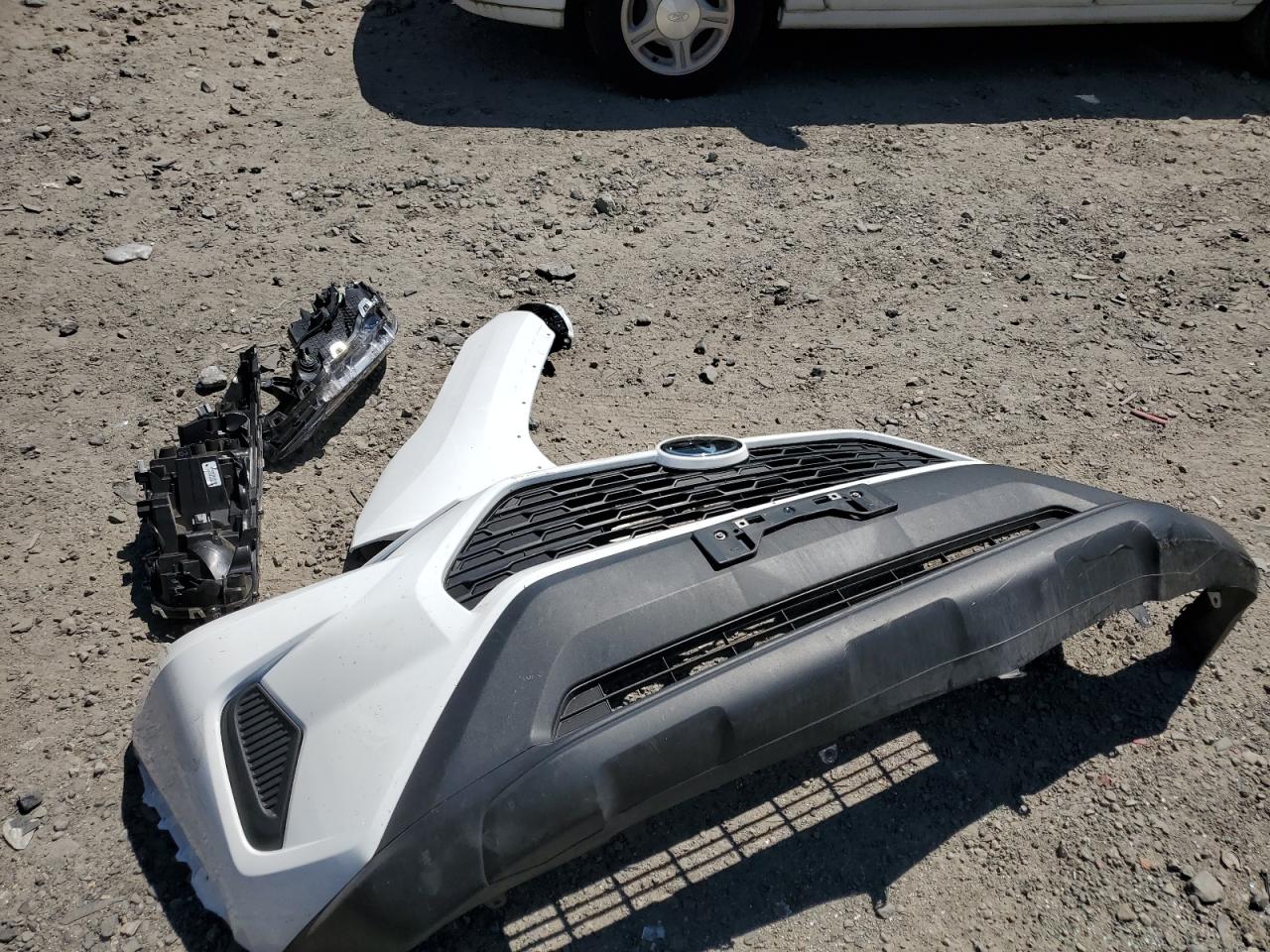 2022 TOYOTA RAV4 XLE VIN:2T3P1RFVXNC274667