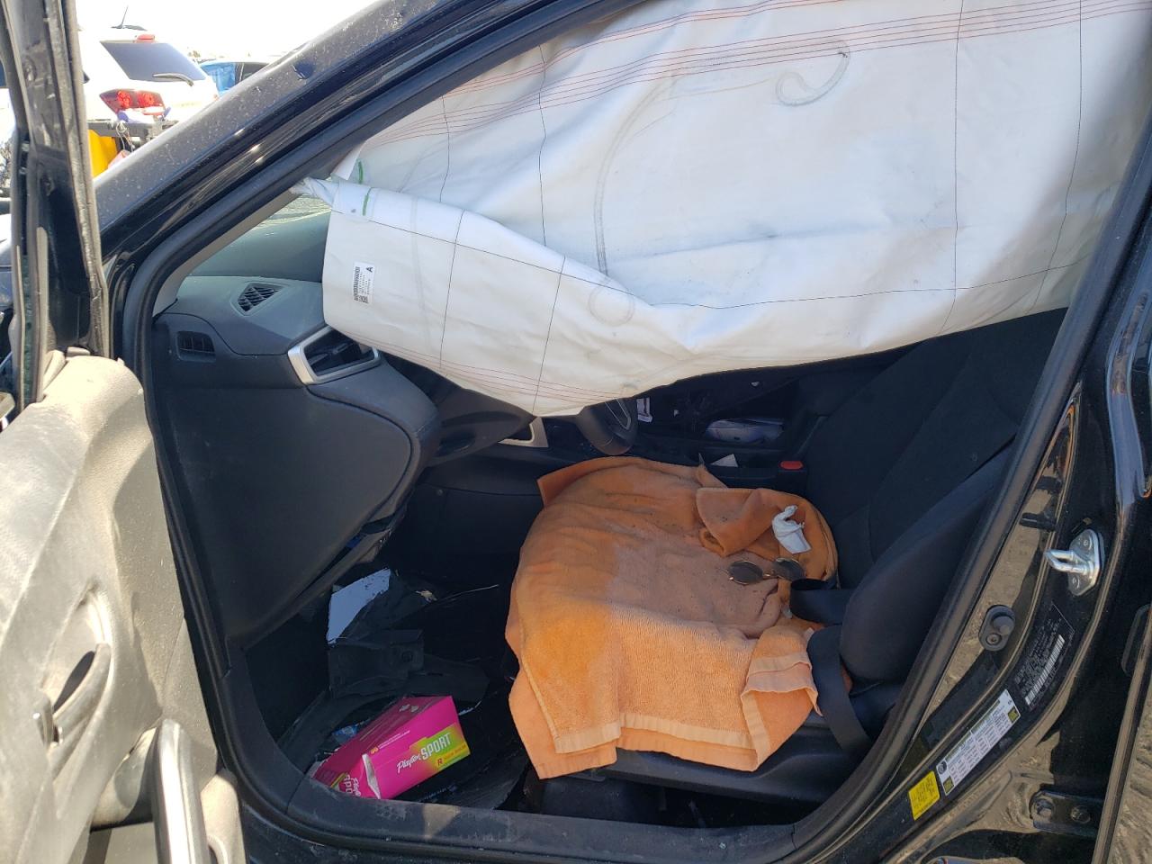 2022 TOYOTA COROLLA CROSS LE VIN:7MUBAABG8NV009948