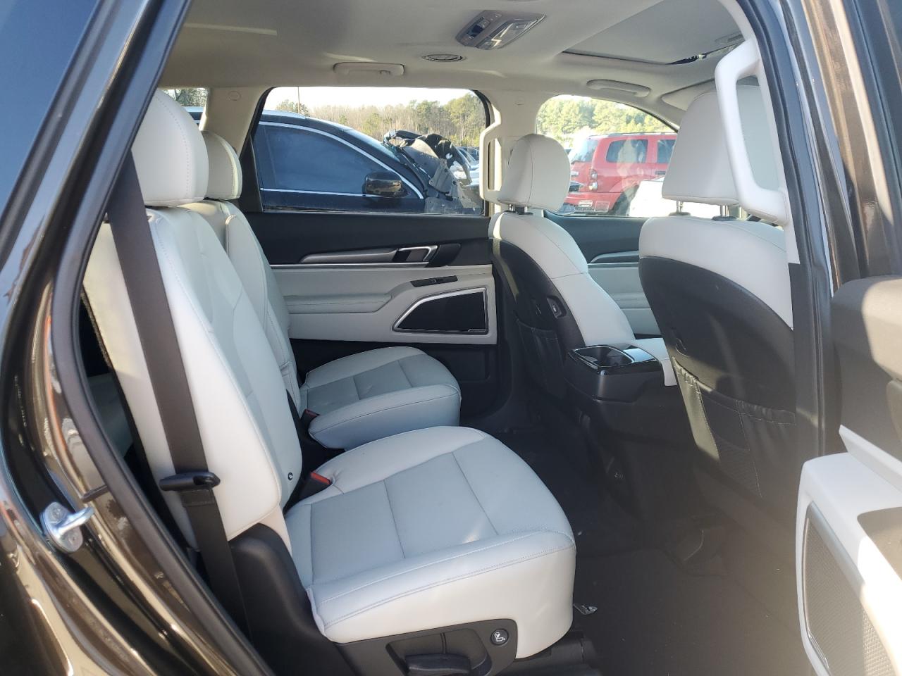 2022 KIA TELLURIDE S VIN:5XYP64HC4NG228071