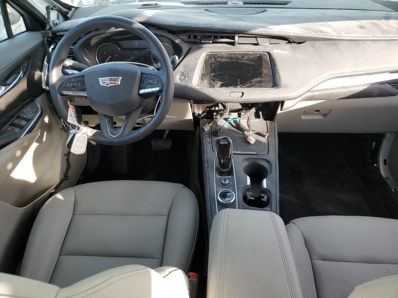 2022 CADILLAC XT4 LUXURY VIN:1GYAZAR45NF137648