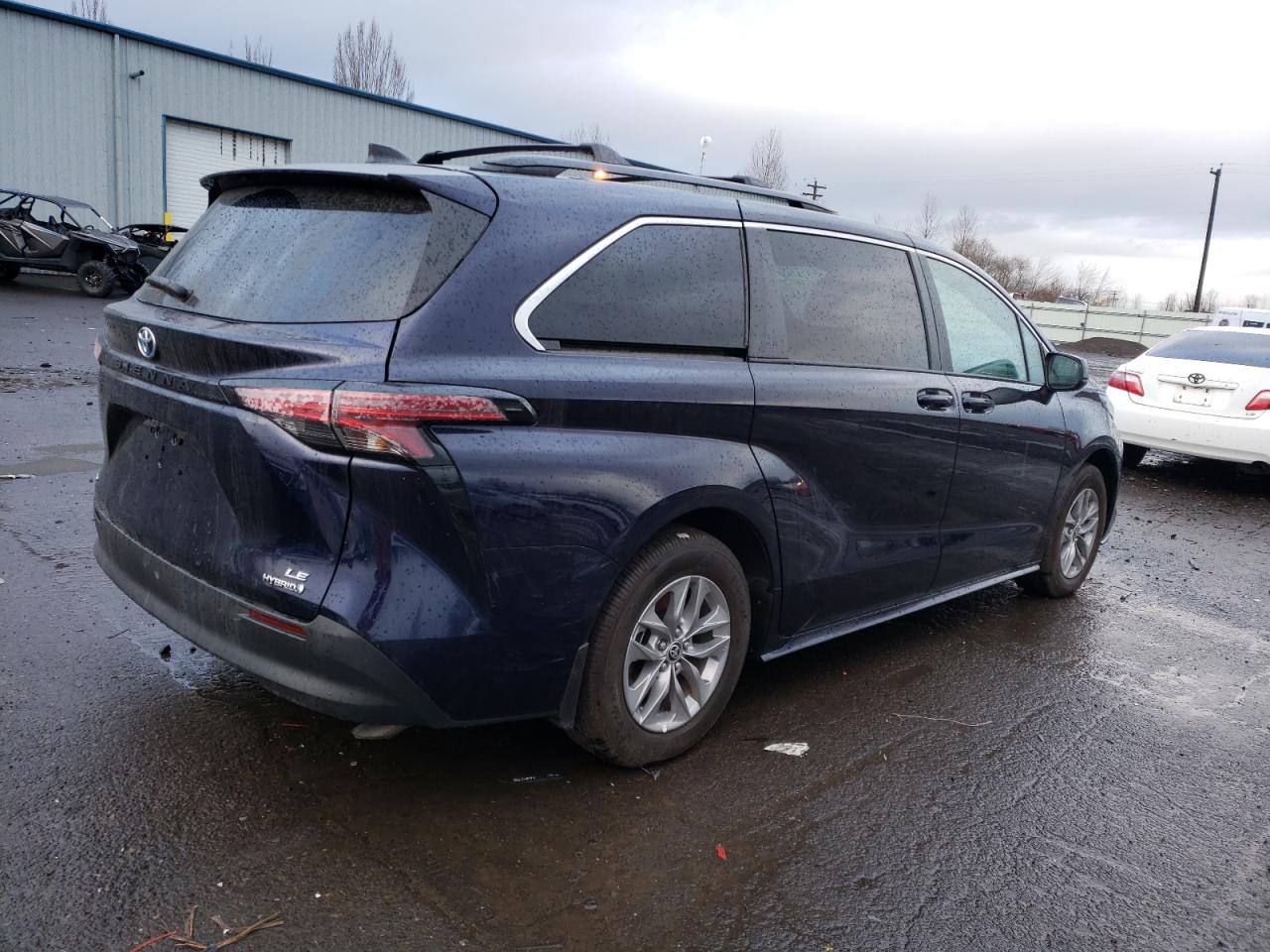 2022 TOYOTA SIENNA LE VIN:5TDBSKFC8NS063030