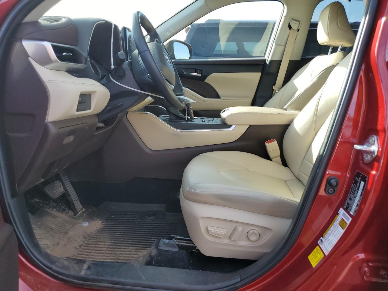 2022 TOYOTA HIGHLANDER XLE VIN:5TDHZRBH7NS577659