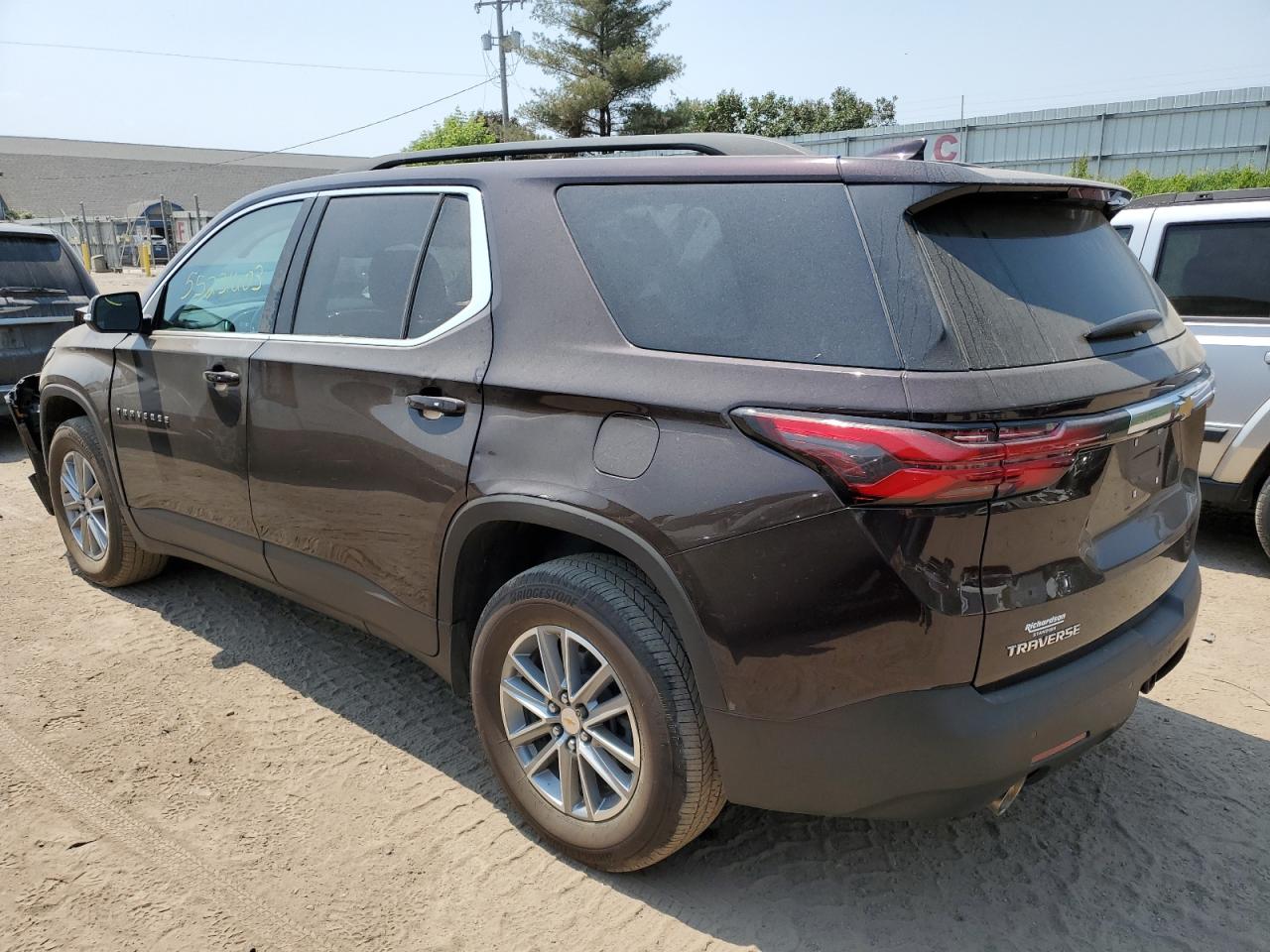 2022 CHEVROLET TRAVERSE LT VIN:1GNERGKW6NJ118973