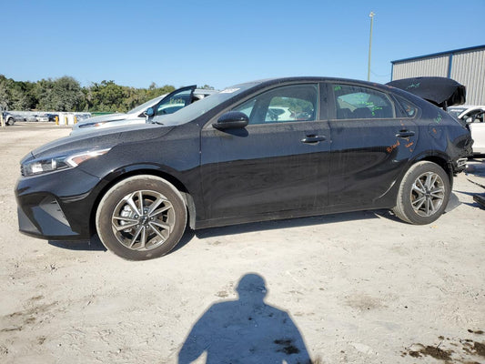 2023 KIA FORTE LX VIN:3KPF24AD0PE641082