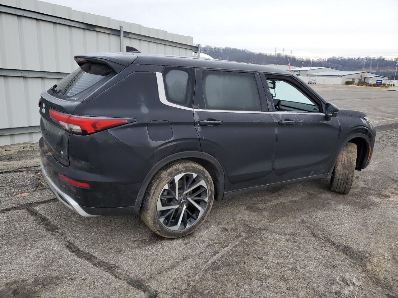 2023 MITSUBISHI OUTLANDER SE VIN:JA4J4UA81PZ061037