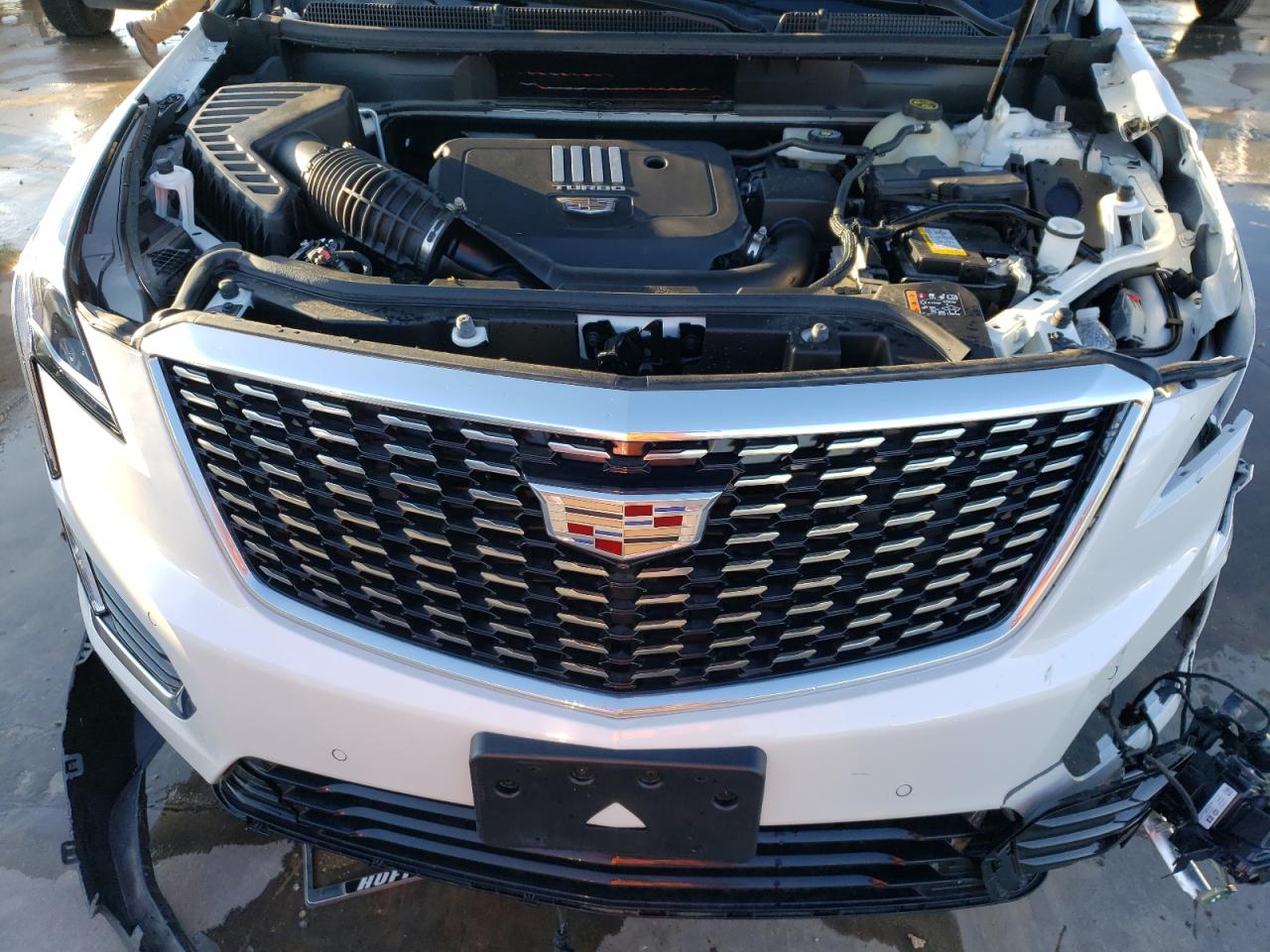 2022 CADILLAC XT5 PREMIUM LUXURY VIN:1GYKNCR44NZ118602