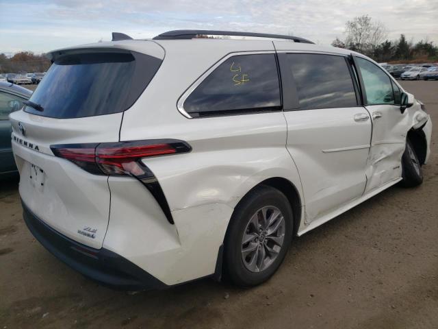 2021 TOYOTA SIENNA XLE VIN: 5TDJSKFC0MS020120