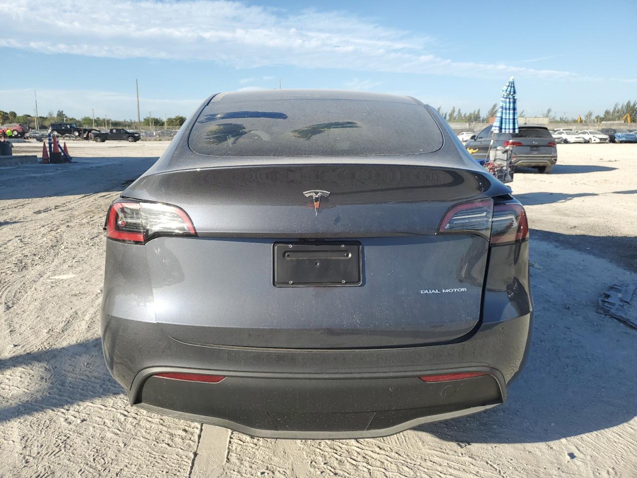 2023 TESLA MODEL Y  VIN:7SAYGDEE0PA204917