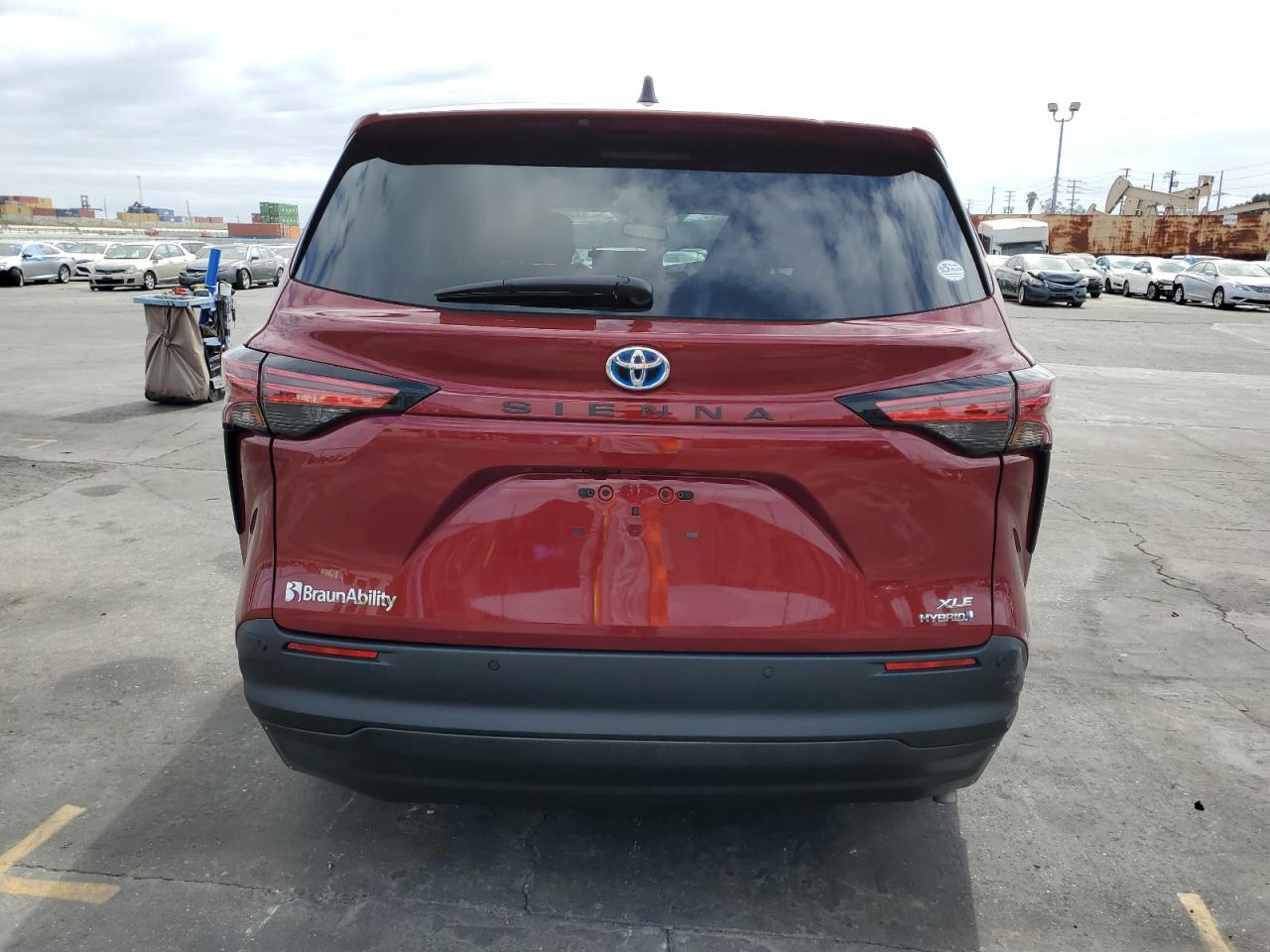 2022 TOYOTA SIENNA XLE VIN:5TDYRKEC2NS129661