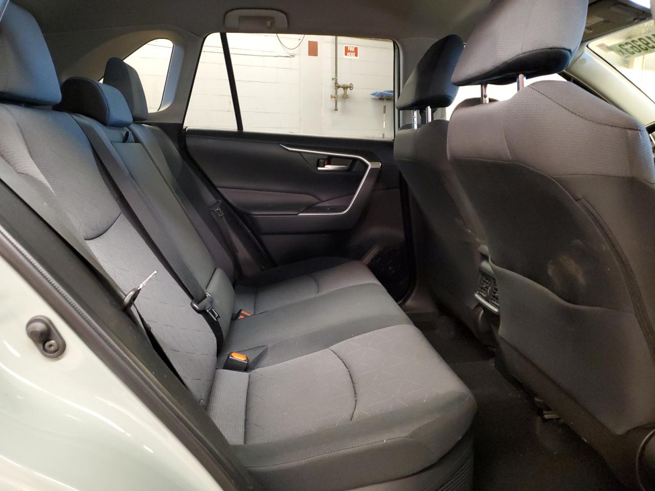 2022 TOYOTA RAV4 XLE VIN:JTMRWRFV1NJ055006