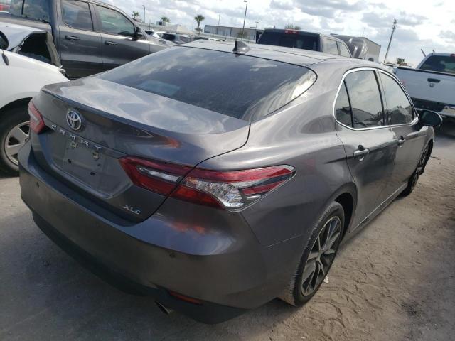 2021 TOYOTA CAMRY XLE VIN: 4T1F11AK6MU584735