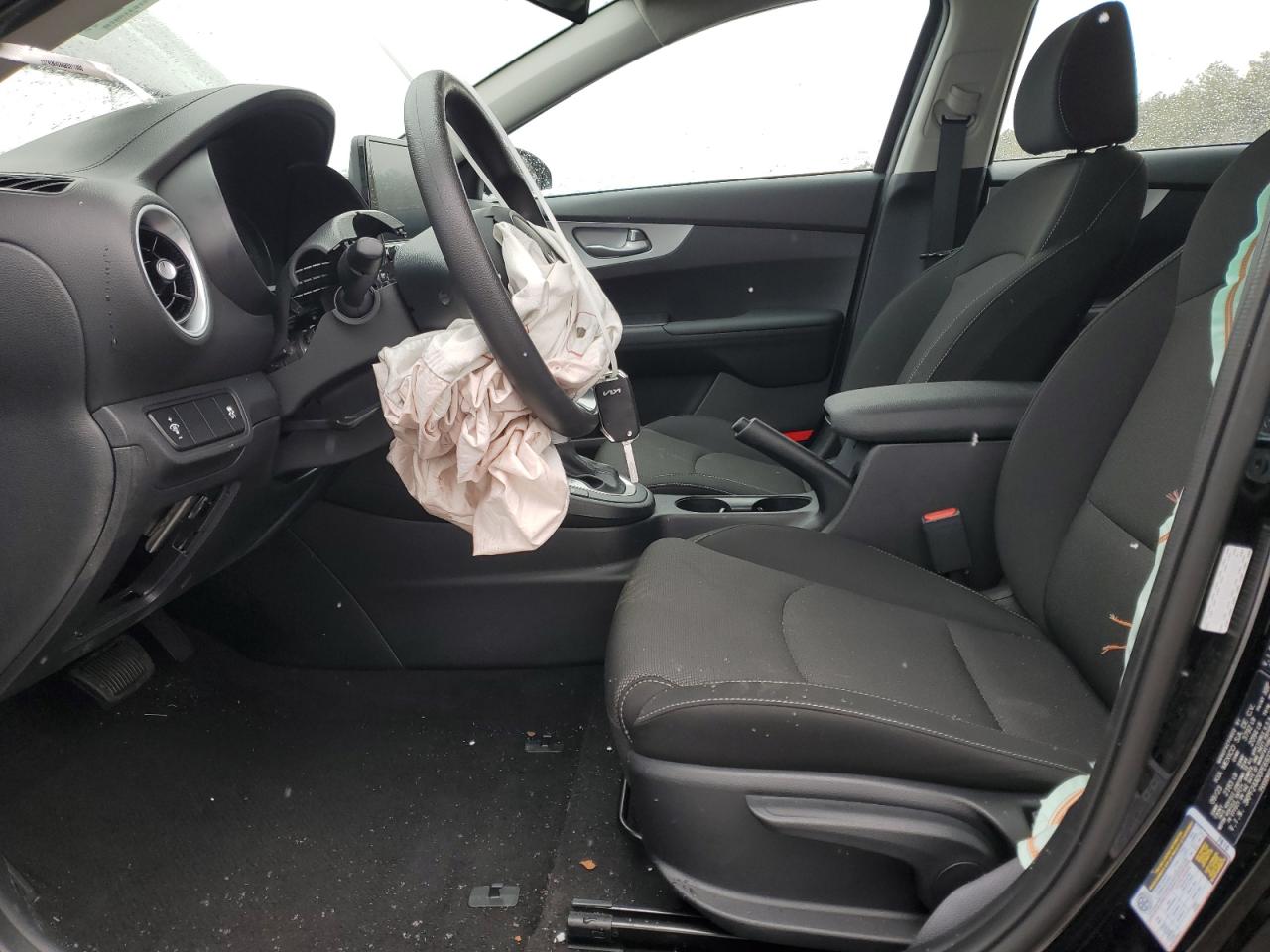 2023 KIA FORTE LX VIN:3KPF24AD0PE692226