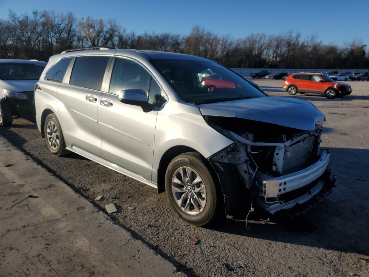 2023 TOYOTA SIENNA XLE VIN:5TDYRKECXPS142435