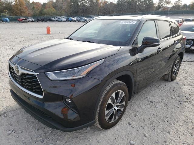 2021 TOYOTA HIGHLANDER XLE VIN: 5TDGZRAH9MS083752