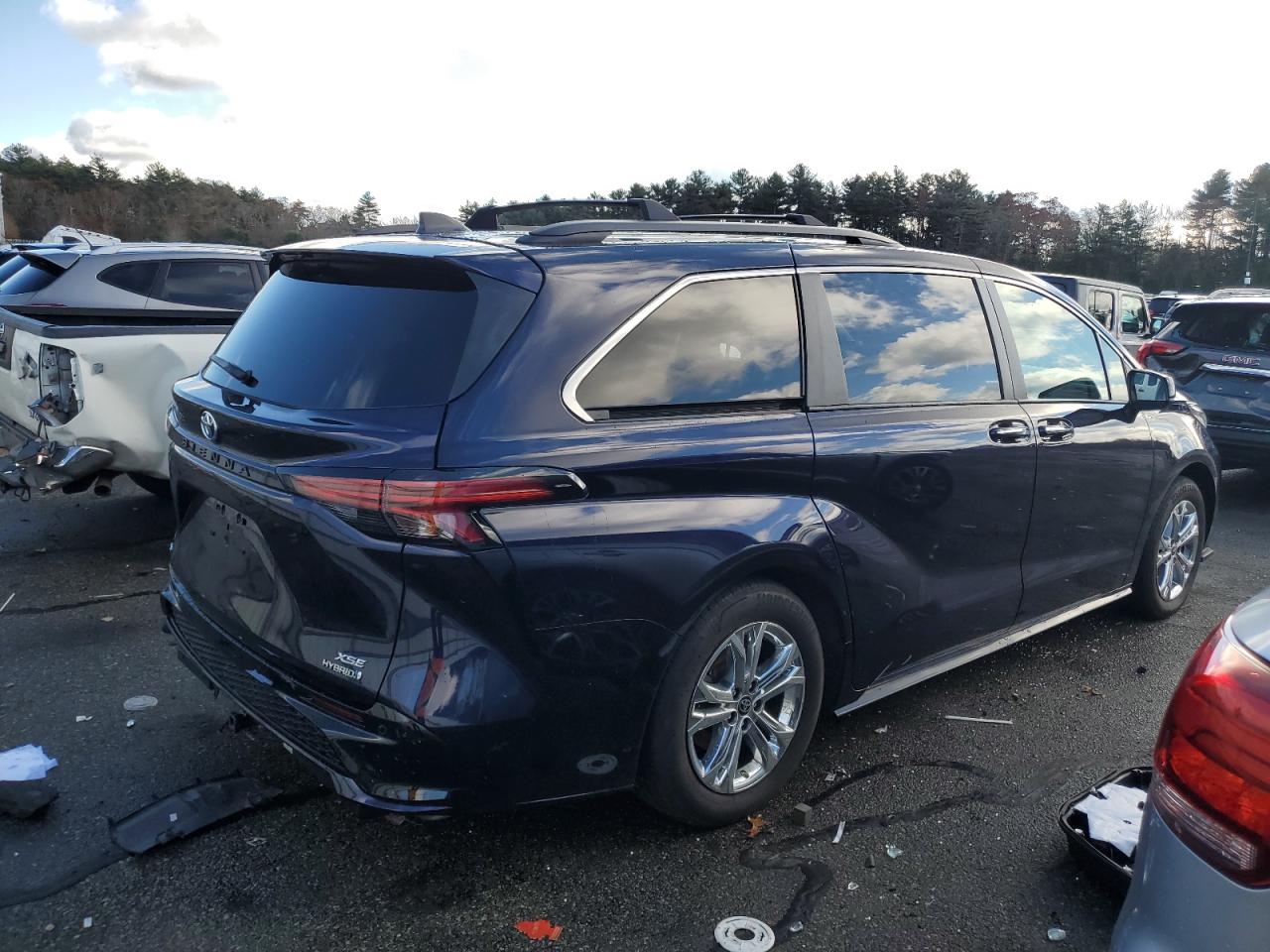 2022 TOYOTA SIENNA XSE VIN:5TDDSKFC1NS047292