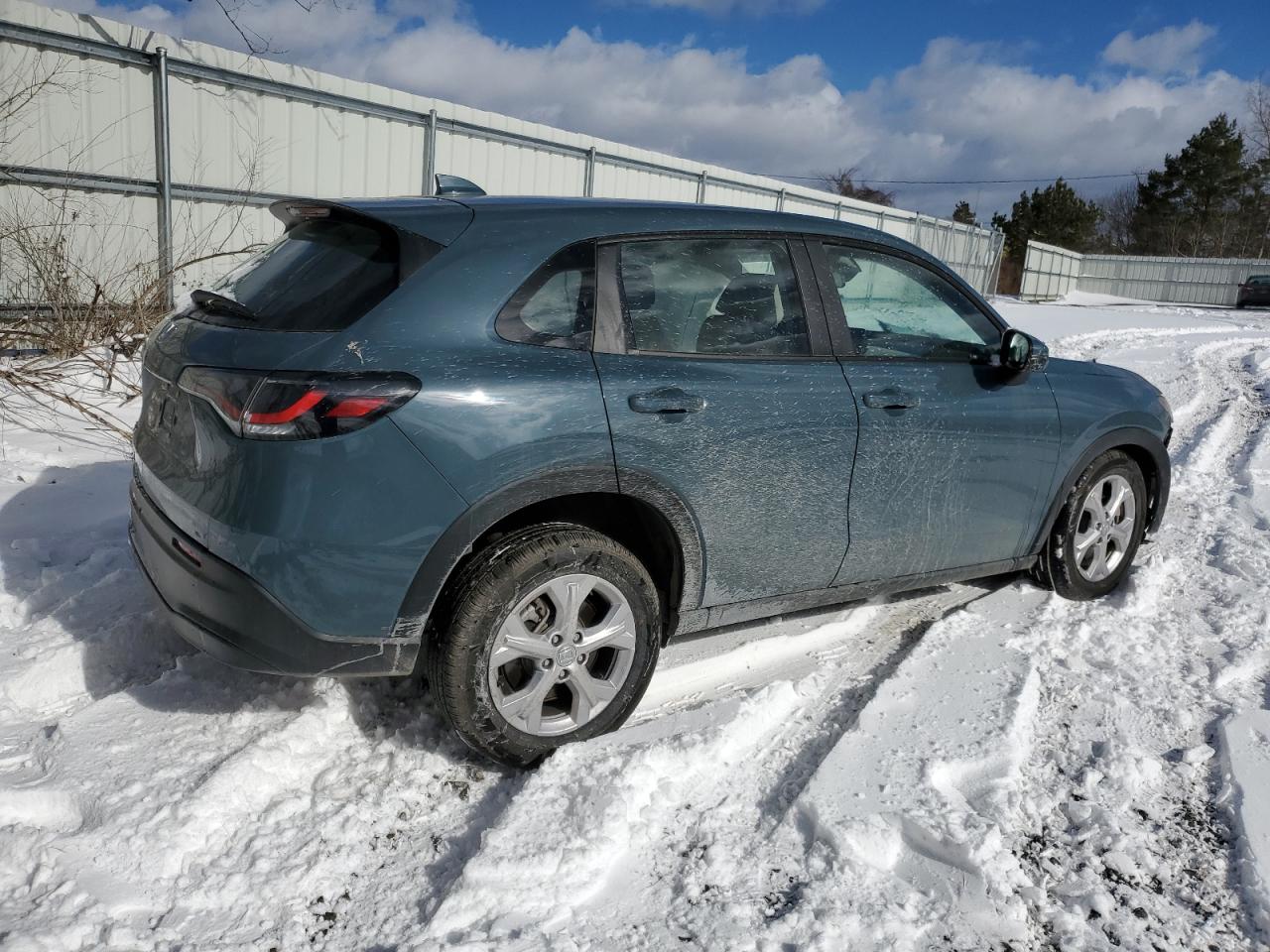2023 HONDA HR-V LX VIN:3CZRZ2H32PM724247
