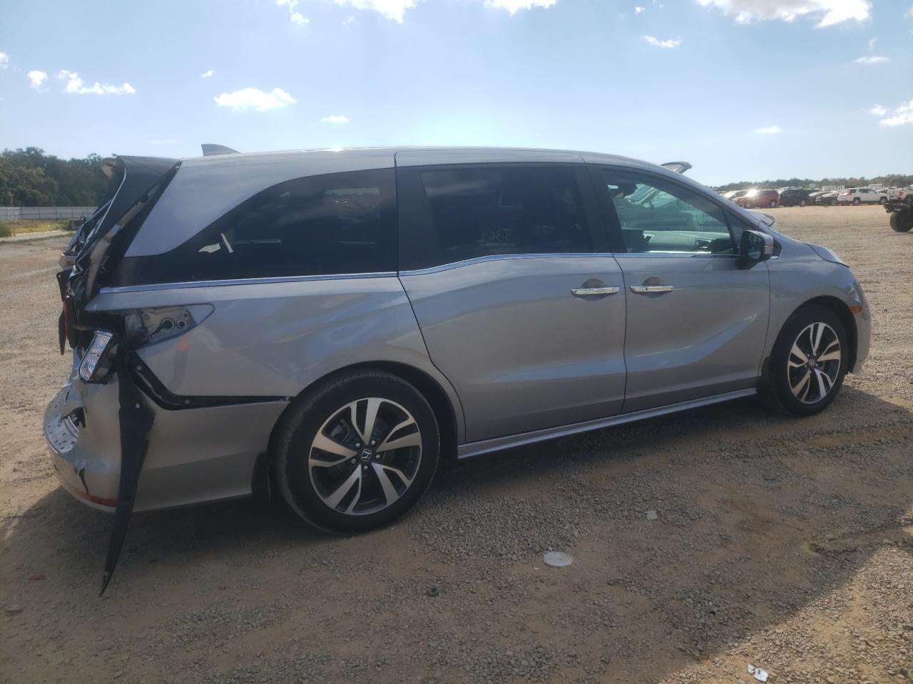 2023 HONDA ODYSSEY TOURING VIN:5FNRL6H83PB074567