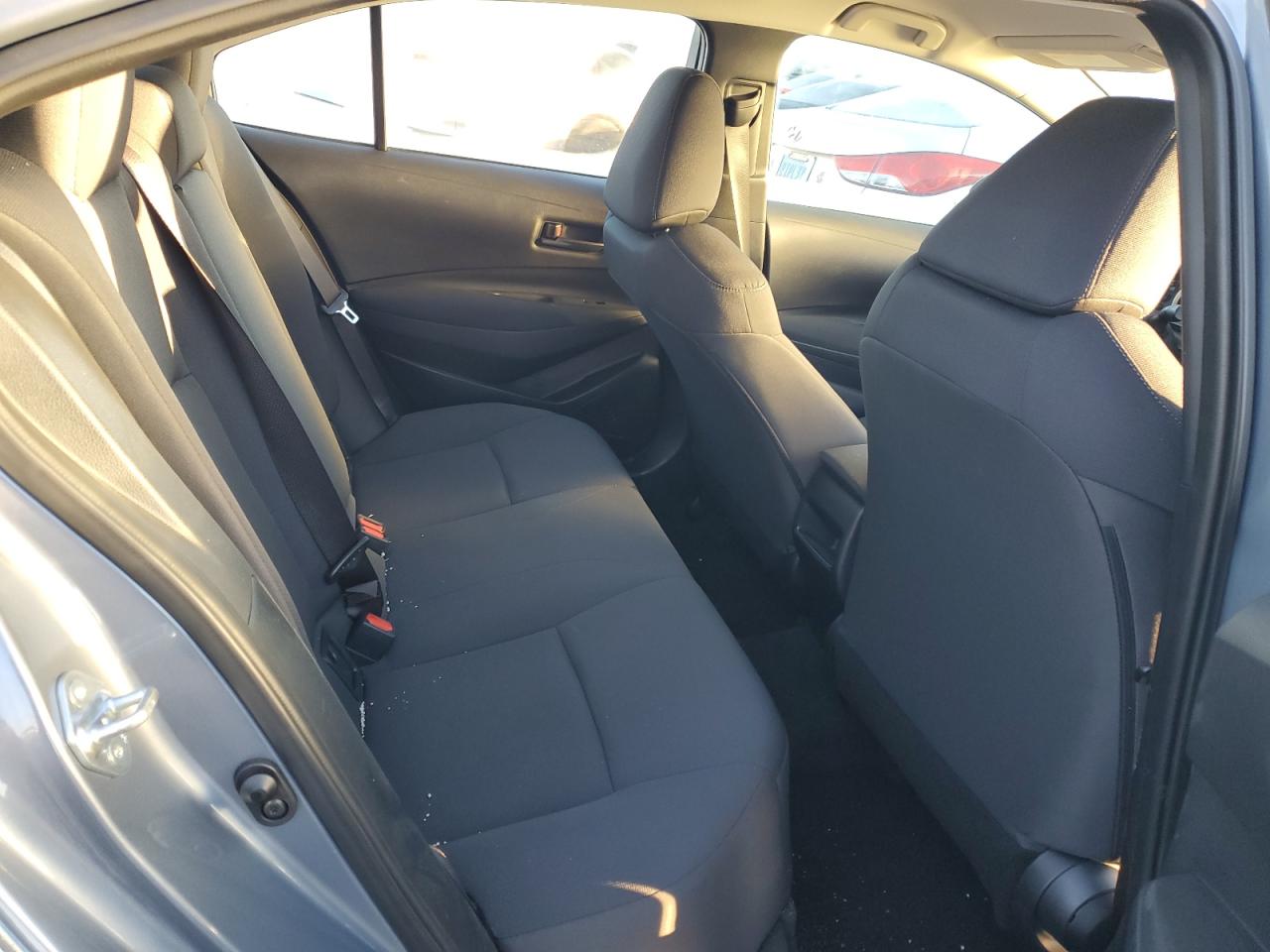 2022 TOYOTA COROLLA LE VIN:5YFEPMAE0NP301741