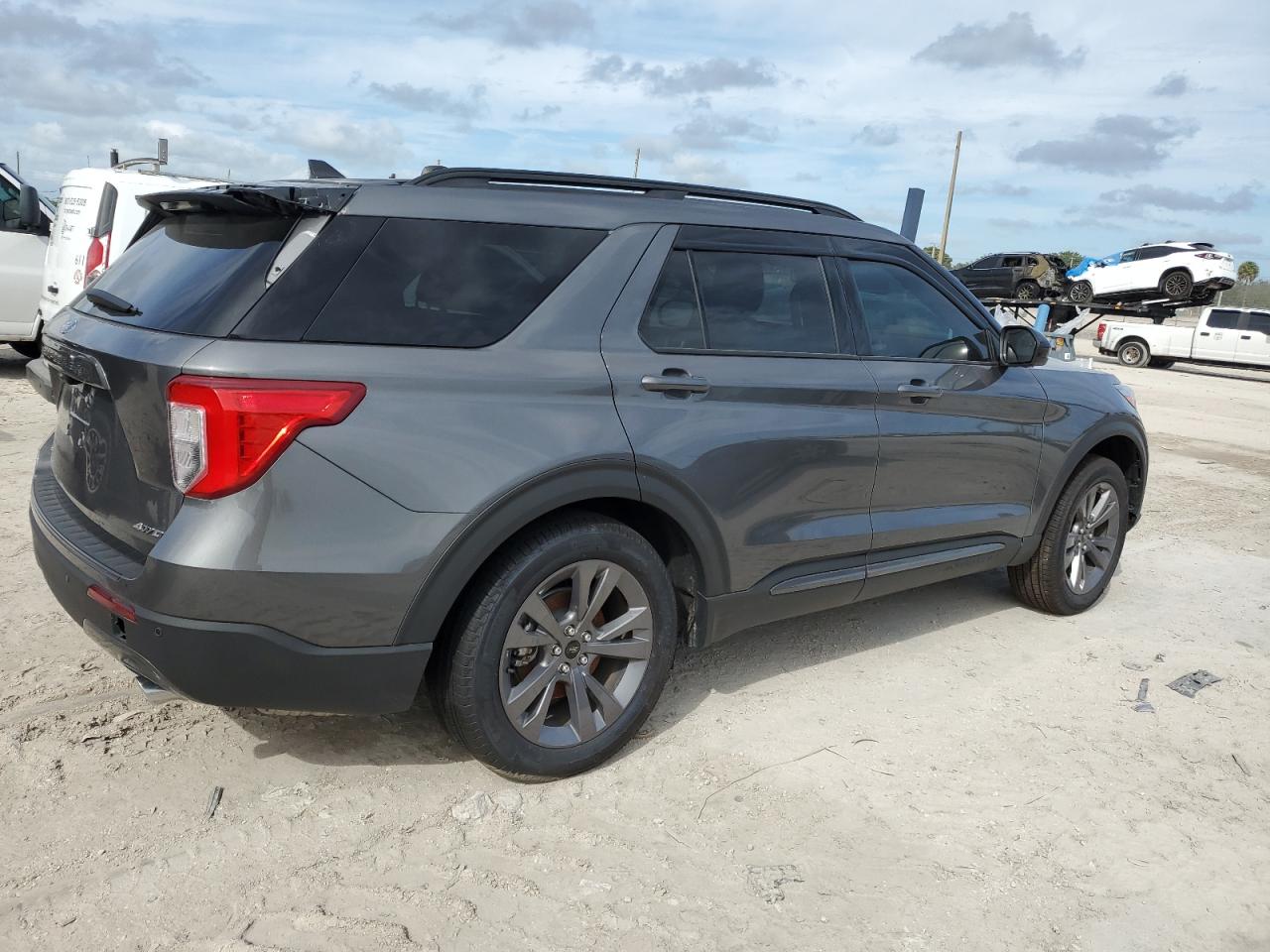 2023 FORD EXPLORER XLT VIN:1FMSK8DH0PGA01695