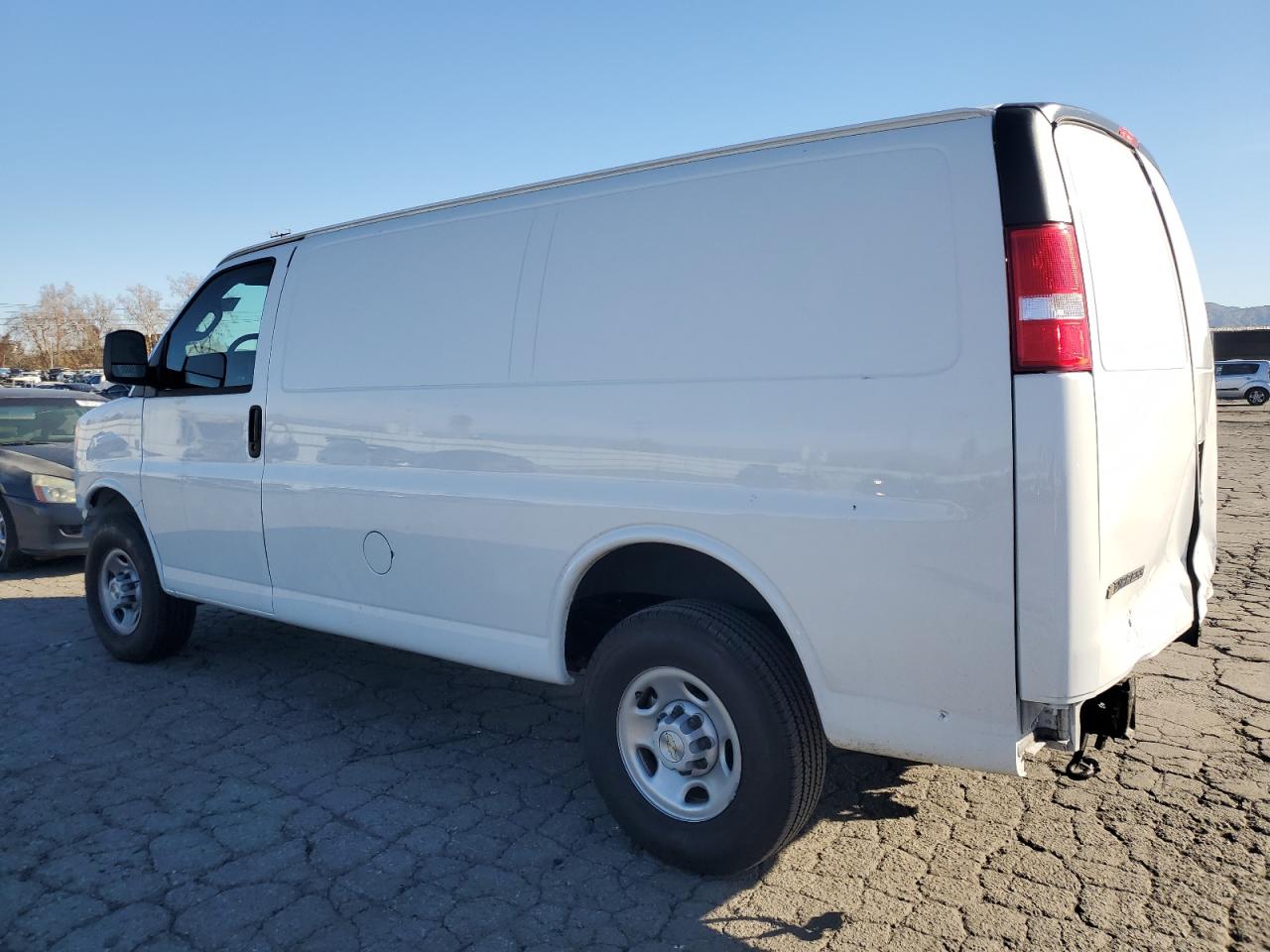 2023 CHEVROLET EXPRESS G2500  VIN:1GCWGAFP2P1219739