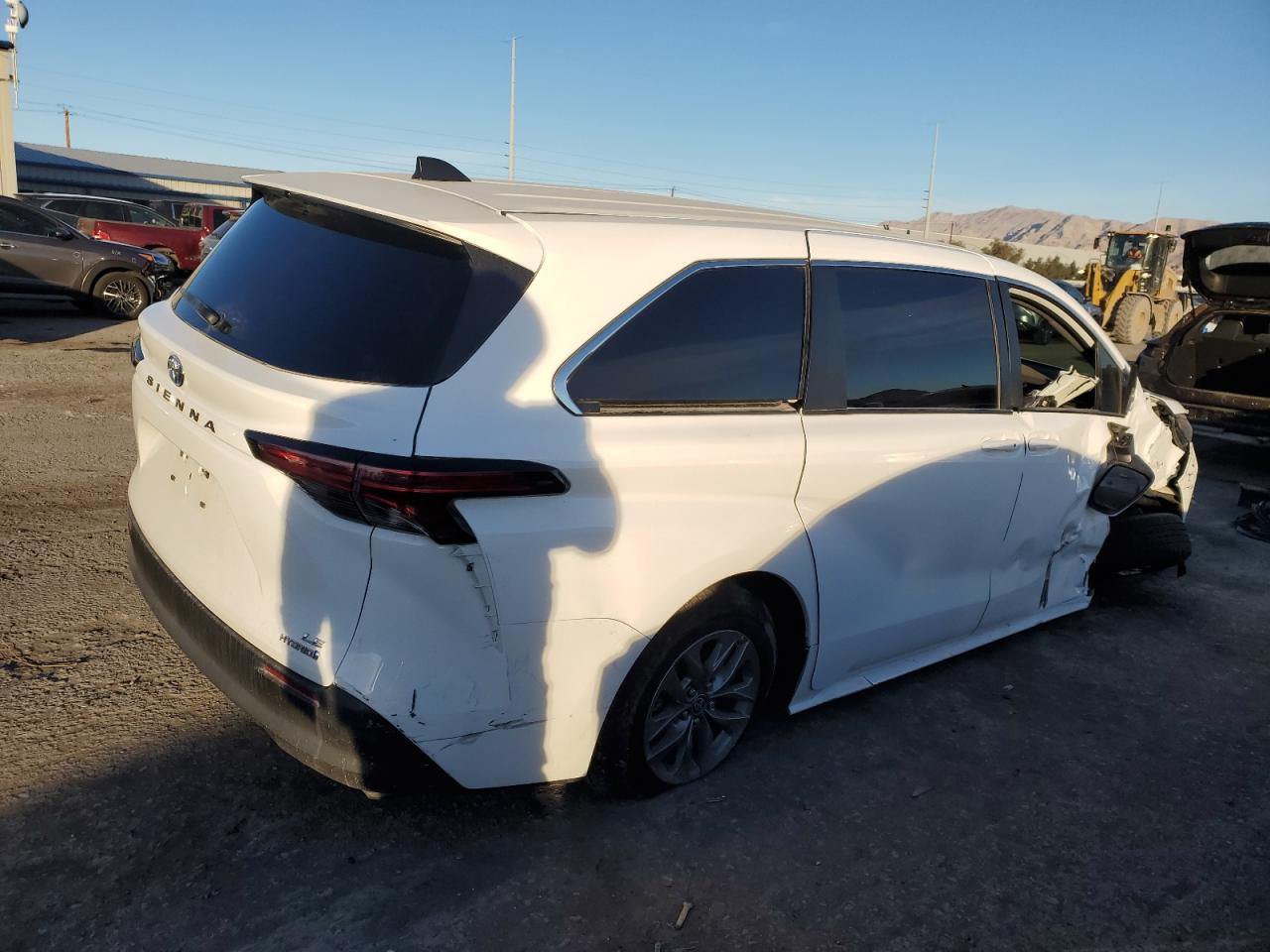 2022 TOYOTA SIENNA LE VIN:5TDKRKEC8NS107265