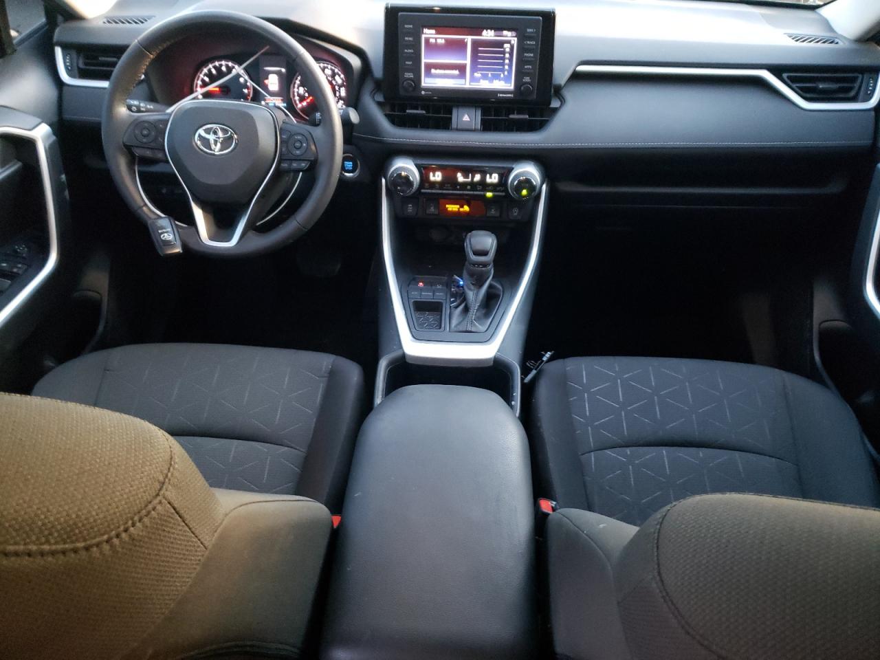 2022 TOYOTA RAV4 XLE VIN:2T3W1RFV3NW214479