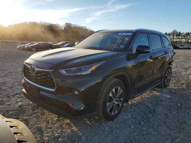 2021 TOYOTA HIGHLANDER XLE VIN: 5TDHZRBH8MS532809
