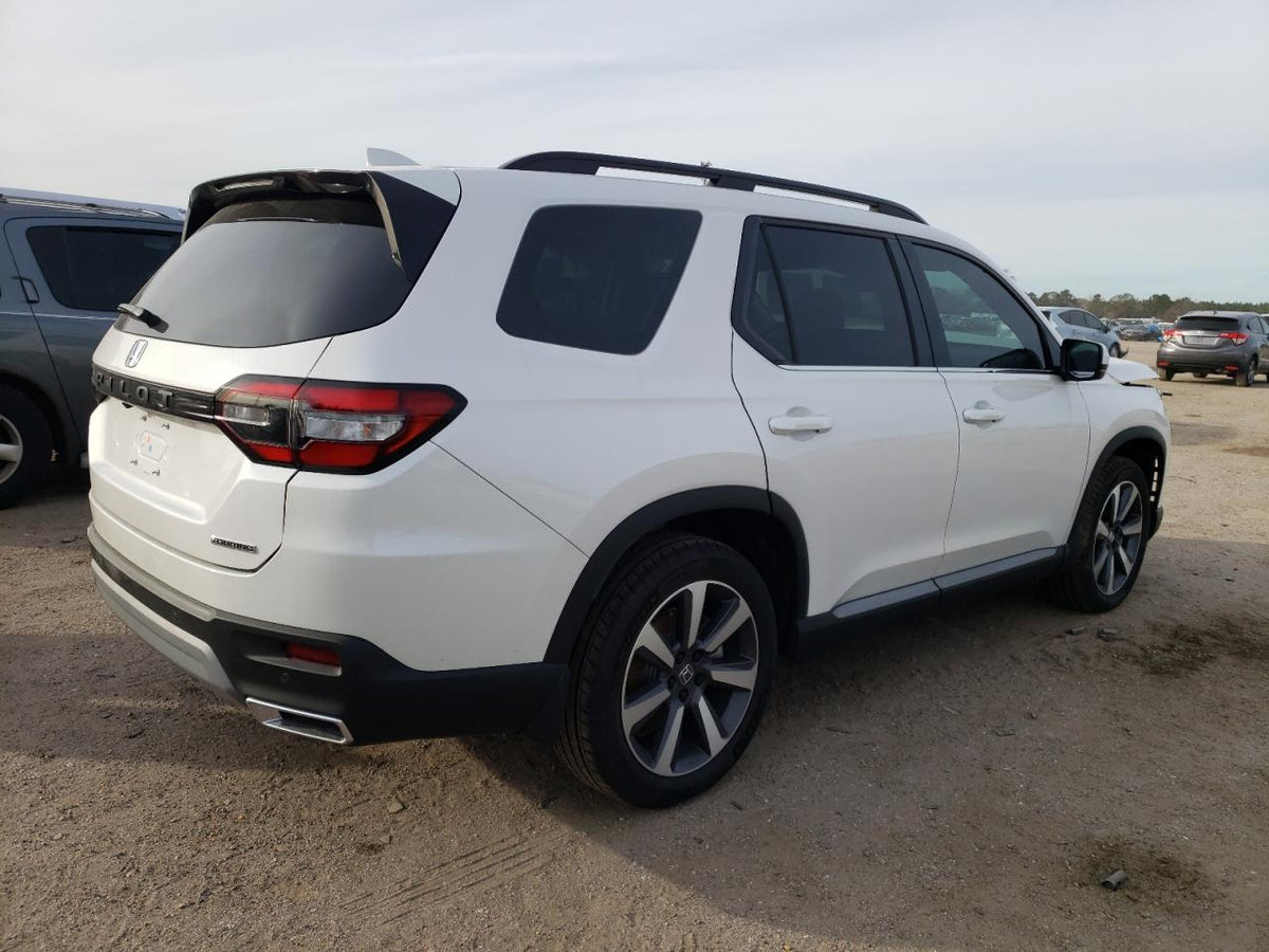 2023 HONDA PILOT TOURING VIN:5FNYG2H79PB005463