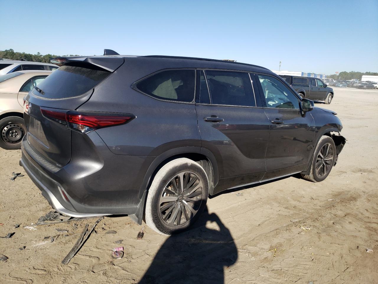 2022 TOYOTA HIGHLANDER XSE VIN:5TDLZRAH9NS130780