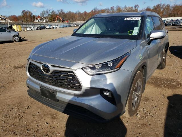 2021 TOYOTA HIGHLANDER XLE VIN: 5TDHZRBH3MS111290