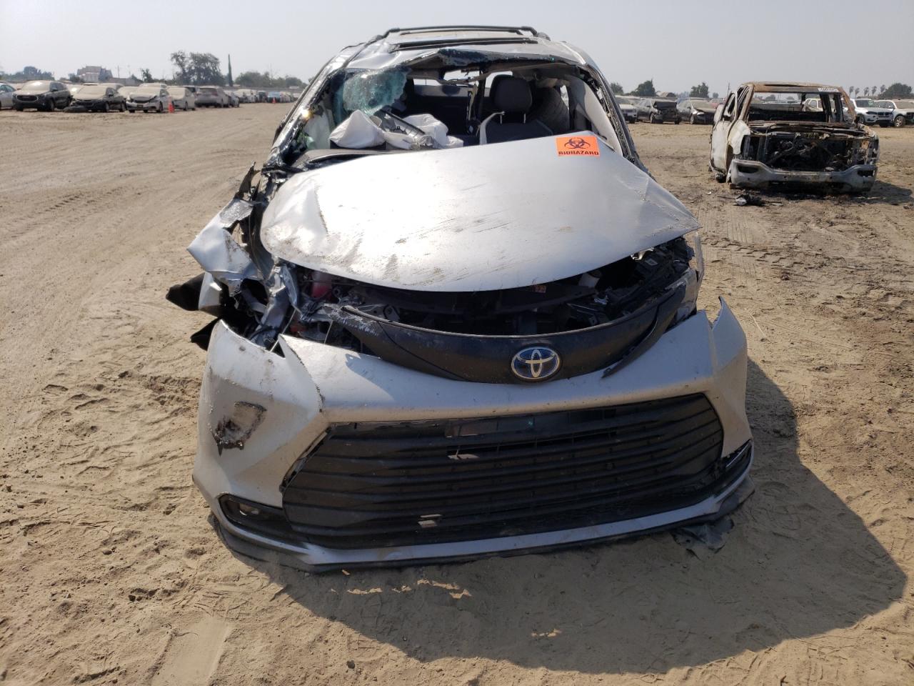 2022 TOYOTA SIENNA XLE VIN:5TDJRKEC7NS088977