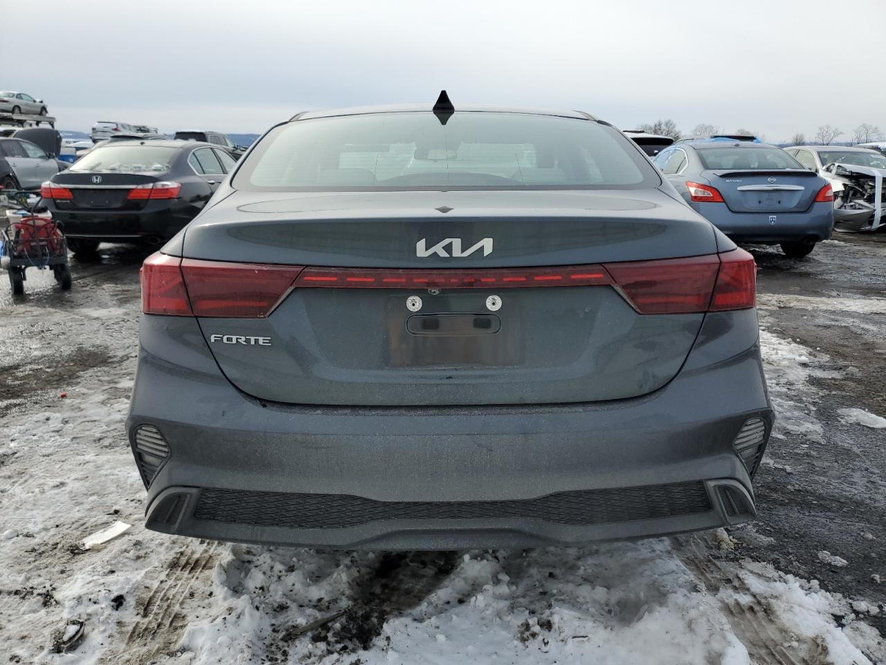 2022 KIA FORTE FE VIN:3KPF24AD9NE467185