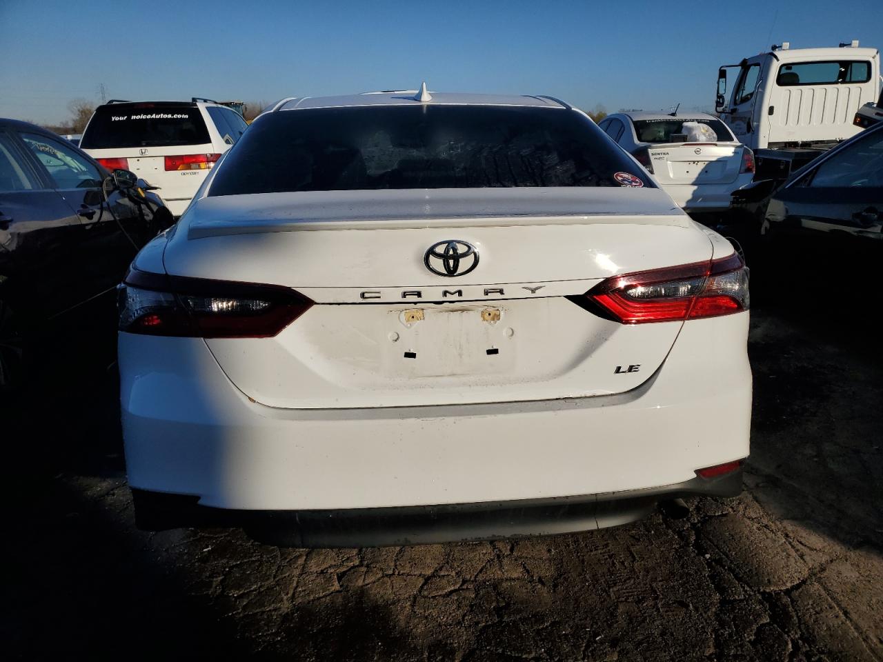 2022 TOYOTA CAMRY LE VIN:4T1C11AK9NU694313