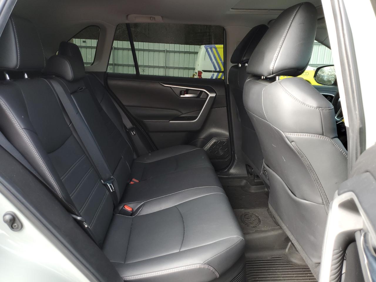 2022 TOYOTA RAV4 XLE PREMIUM VIN:4T3B6RFV8NU092816