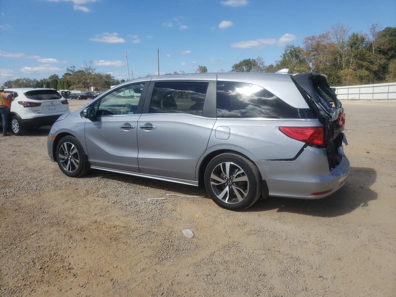 2023 HONDA ODYSSEY TOURING VIN:5FNRL6H83PB074567